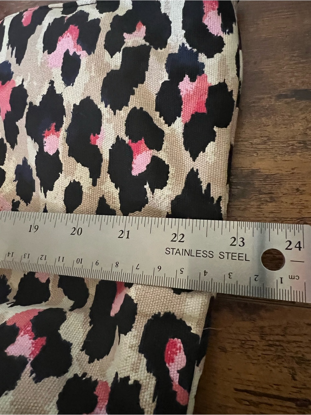 Victorias Secret Large Pink Leopard Overnight Duffle Weekender Travel Tote Bag - Picture 13 of 16